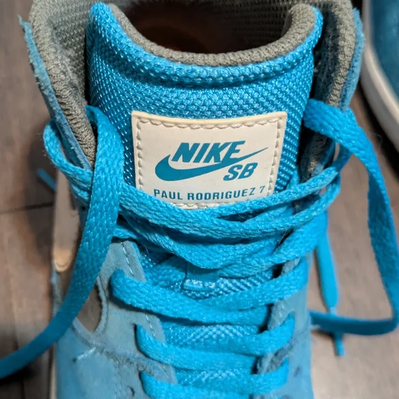 Nike Kids Blue High-Top Sneakers - Picture 3 of 10